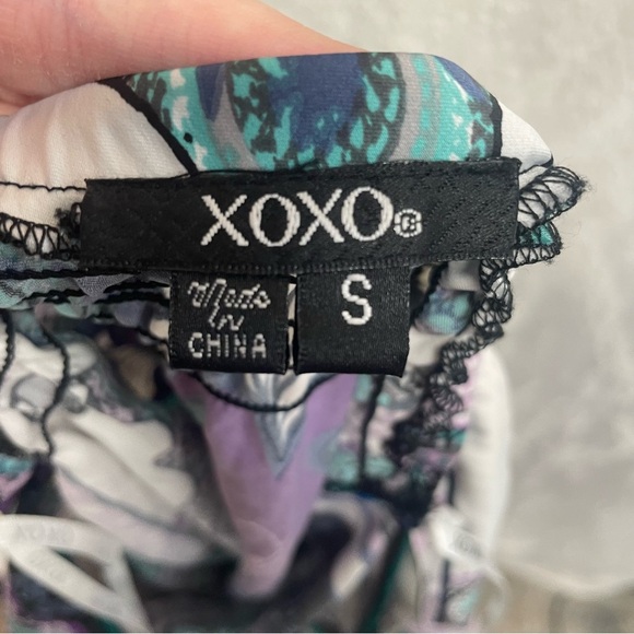 Xoxo Y2K hankerchief tank top paisley silky women’s small vintage club wear - Picture 9 of 9